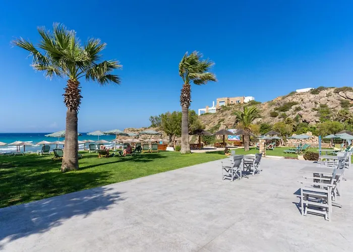 Plaka Beach Resort